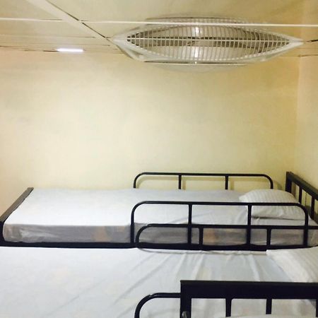 J Hostel Κάντι Εξωτερικό φωτογραφία