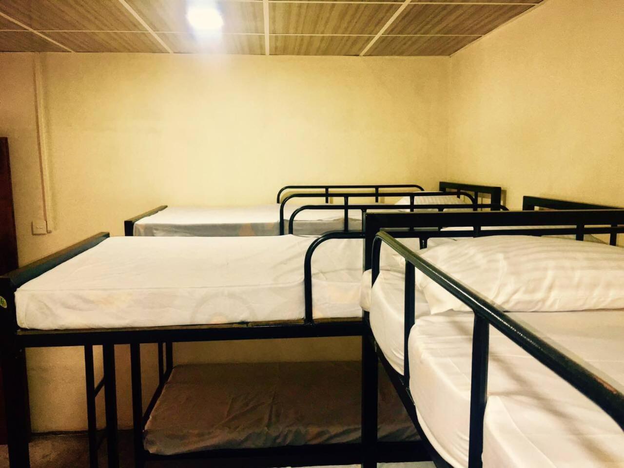 J Hostel Κάντι Εξωτερικό φωτογραφία