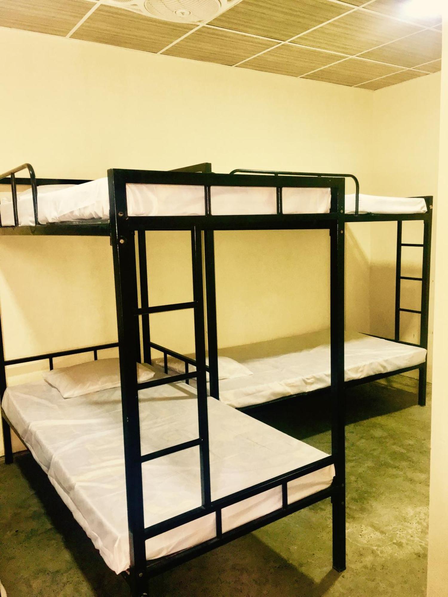 J Hostel Κάντι Εξωτερικό φωτογραφία