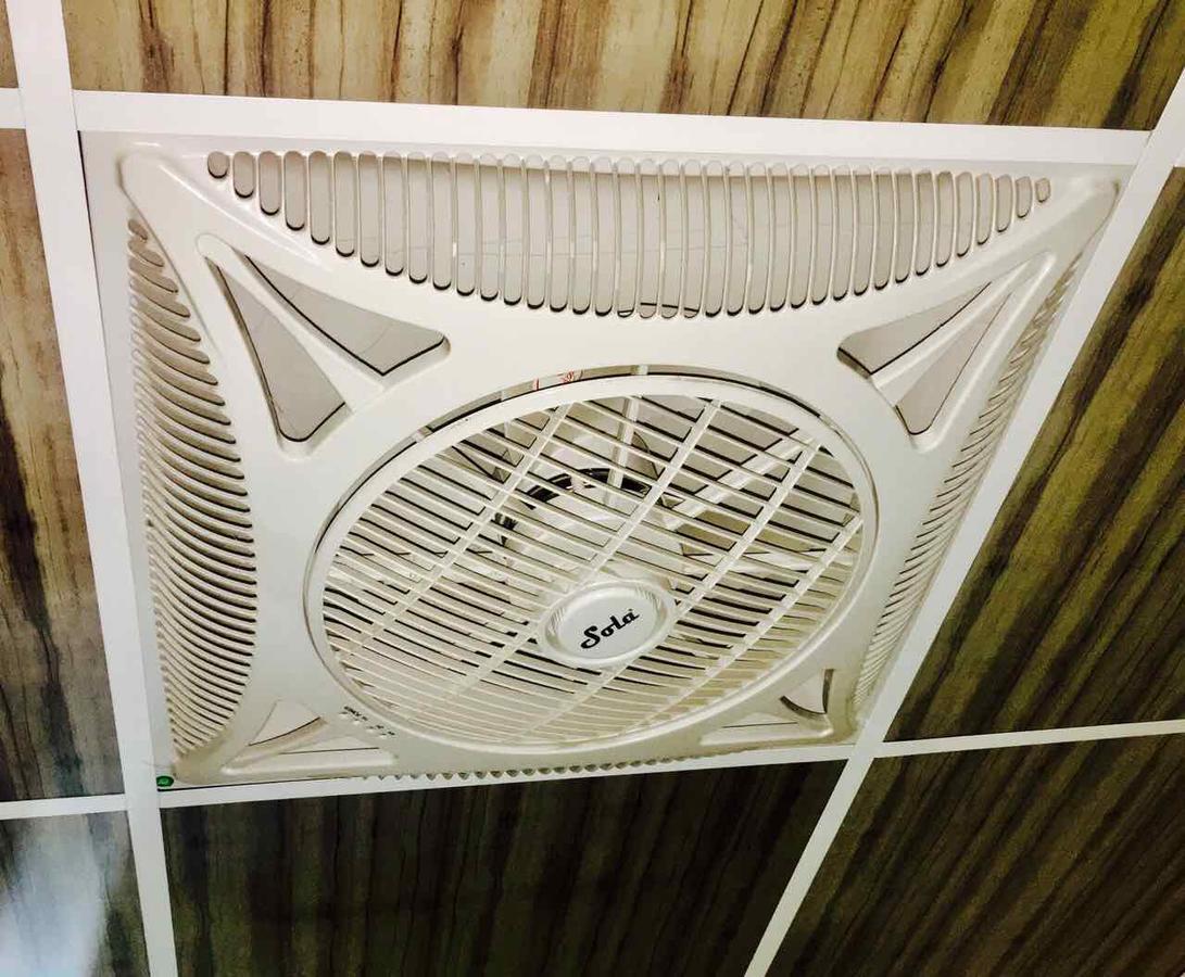 J Hostel Κάντι Εξωτερικό φωτογραφία