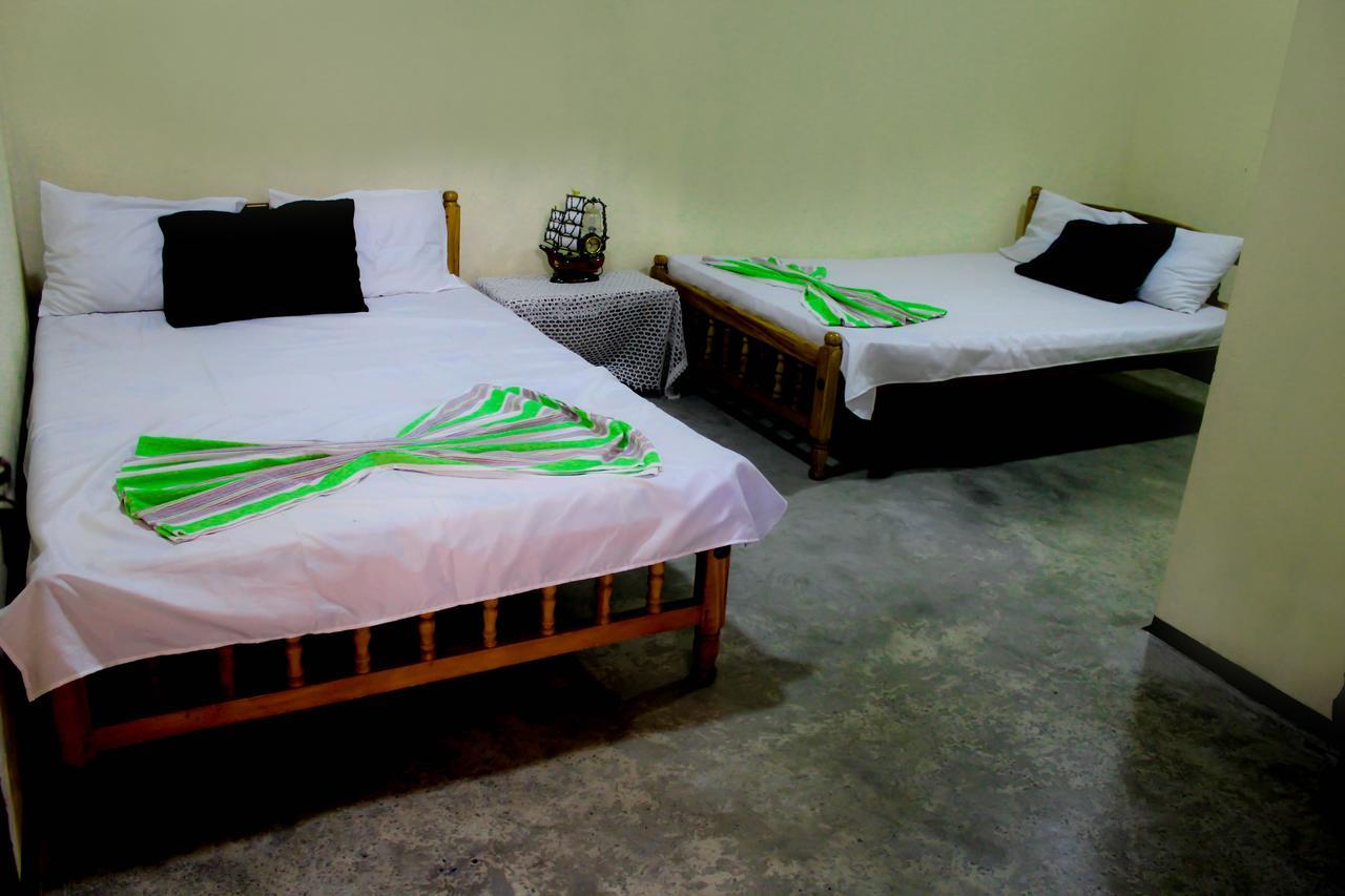 J Hostel Κάντι Εξωτερικό φωτογραφία