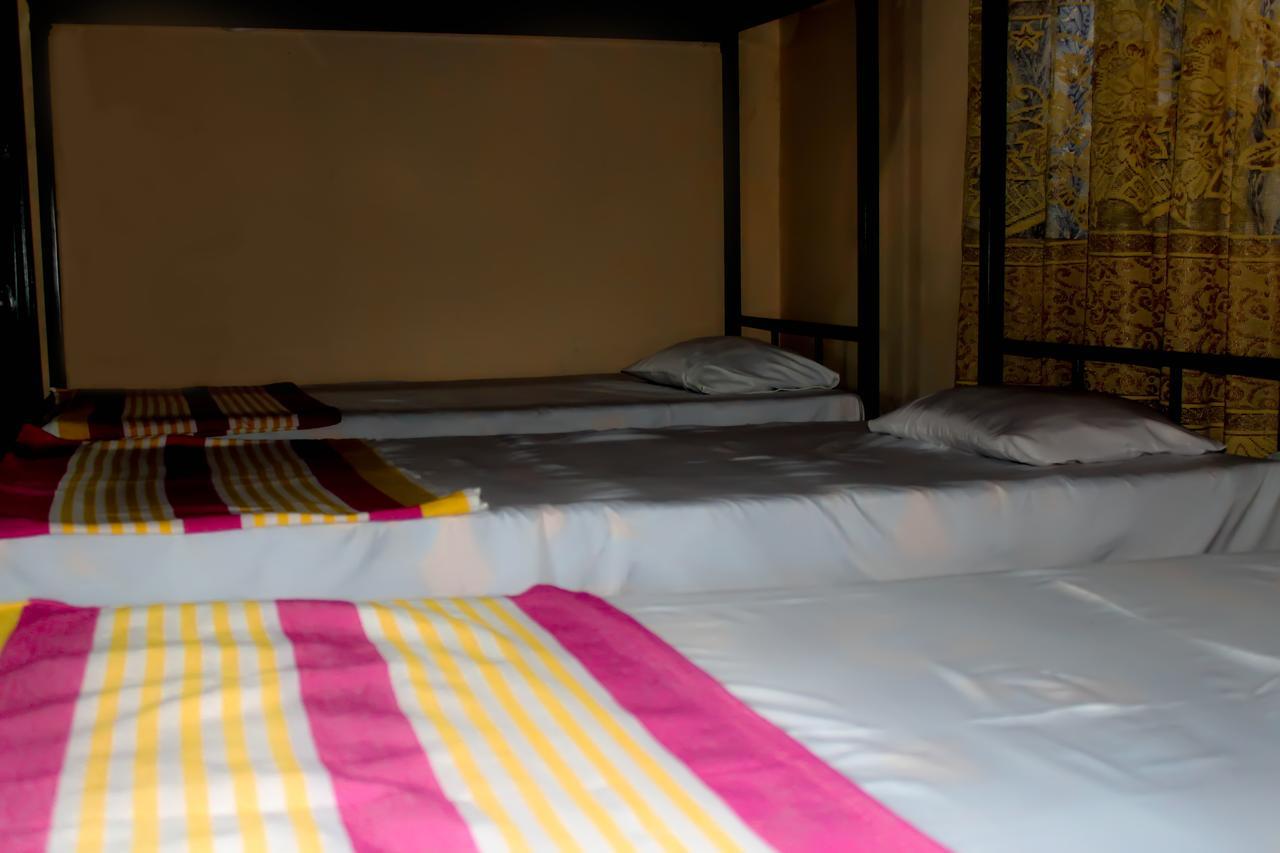 J Hostel Κάντι Εξωτερικό φωτογραφία