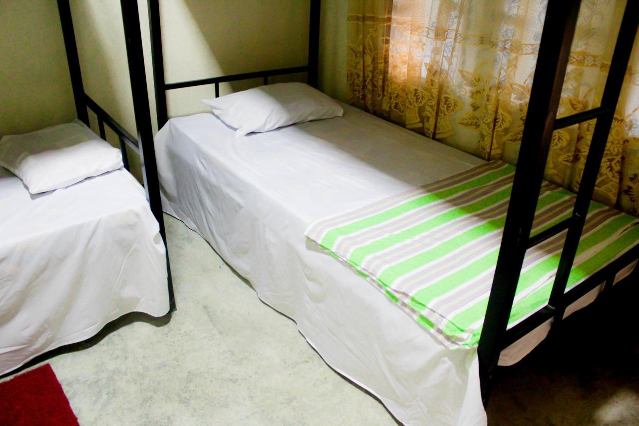 J Hostel Κάντι Εξωτερικό φωτογραφία